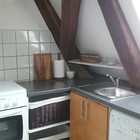 Apartment Sunny Mansard In The Heart Of Old Town