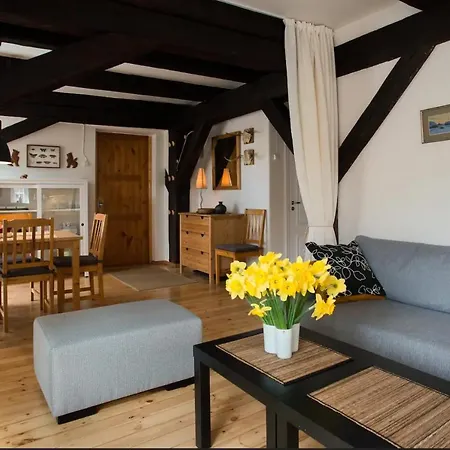 Апартаменты Sunny Mansard In The Heart Of Old Town