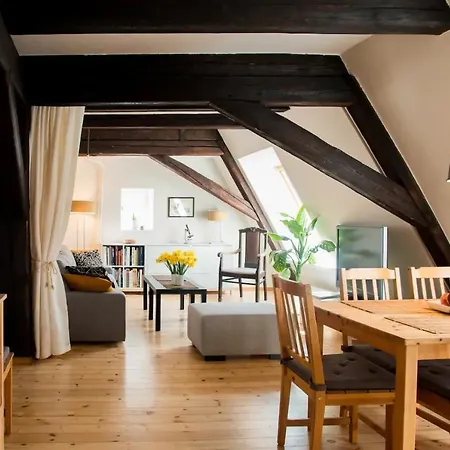 Апартаменты Sunny Mansard In The Heart Of Old Town Рига